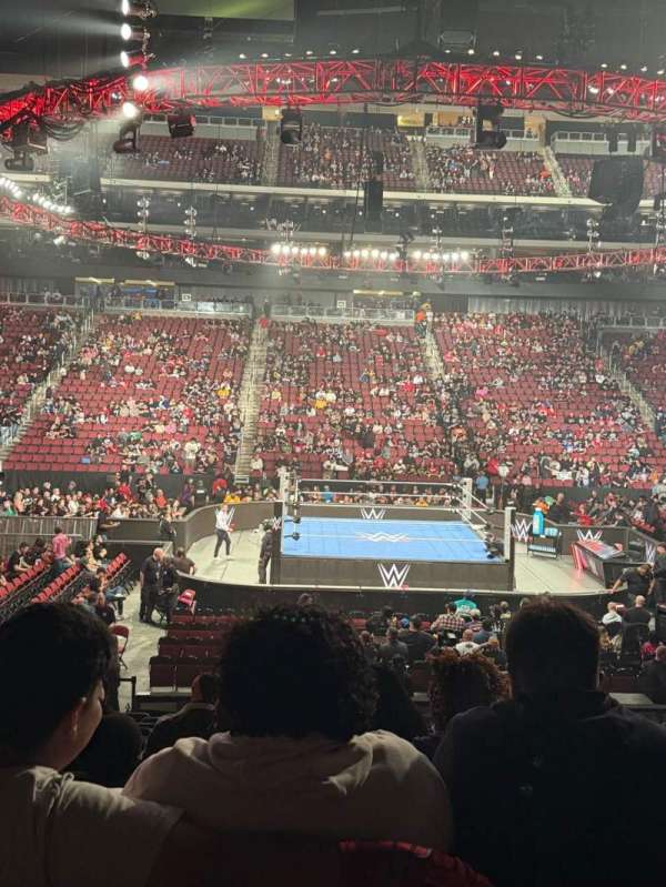 Desert Diamond Arena, section: 122, row: O, seat: 15-16