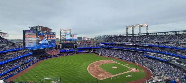 Citi Field, section: 524, row: 8, seat: 13