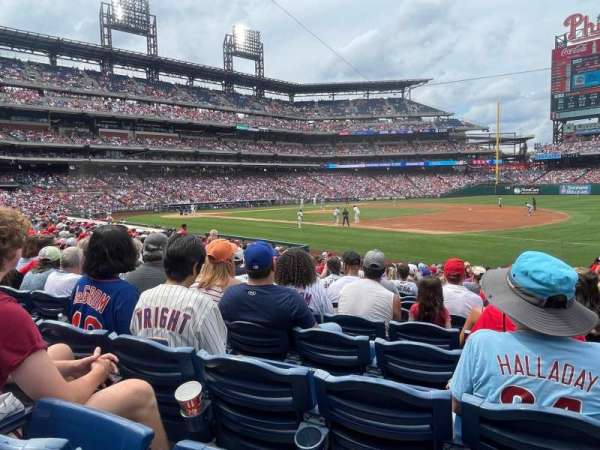 Citizens Bank Park, section: 113, row: 19, seat: 4