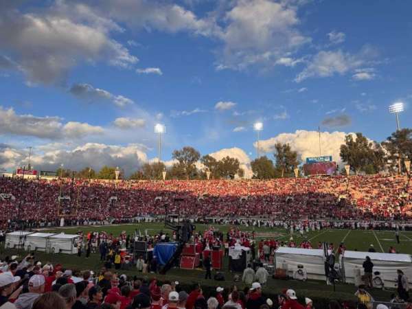 Rose Bowl, section: 19-H, row: 9, seat: 116