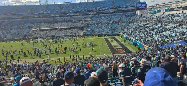 EverBank Stadium, section: 233, row: M, seat: 7