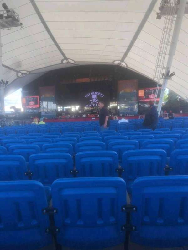 Darien Lake Amphitheater, section: 401, row: 8, seat: 15