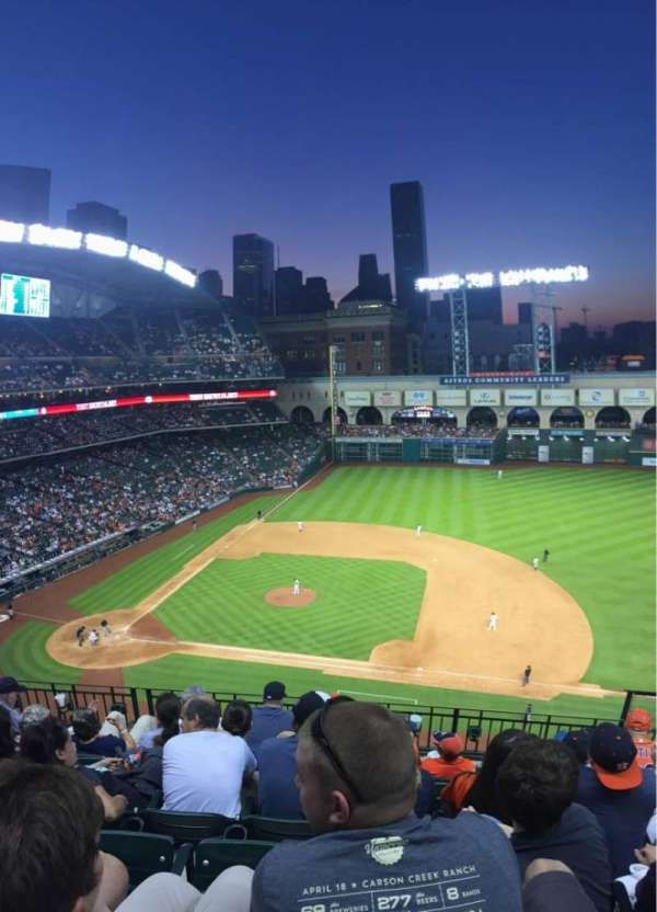 Daikin Park, section: 325, row: 6, seat: 21