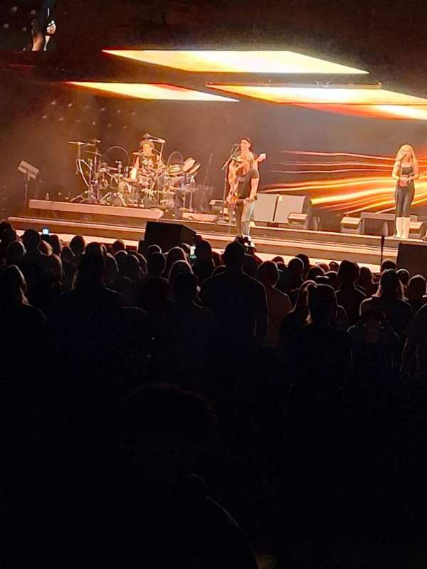 Mohegan Sun Arena, section: 16, row: C, seat: 5