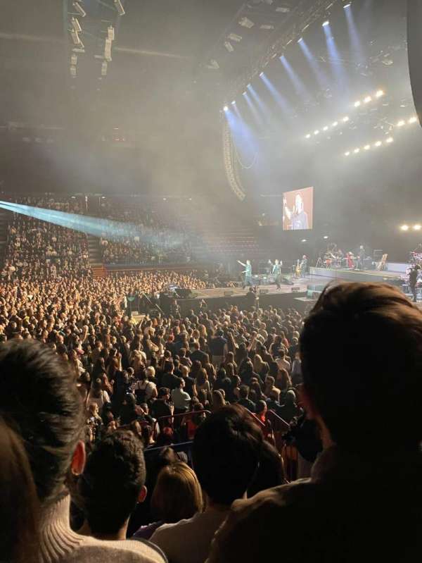 Unipol Forum, section: B20, row: 5, seat: 3