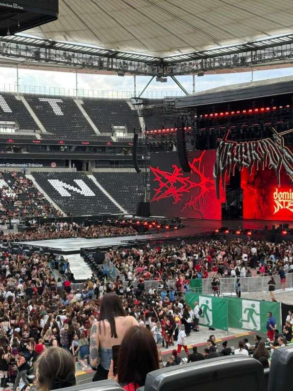 Deutsche Bank Park, section: 6E, row: 8, seat: 4