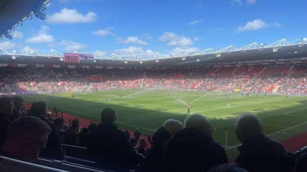 St Mary's Stadium, section: 25, row: S, seat: 652