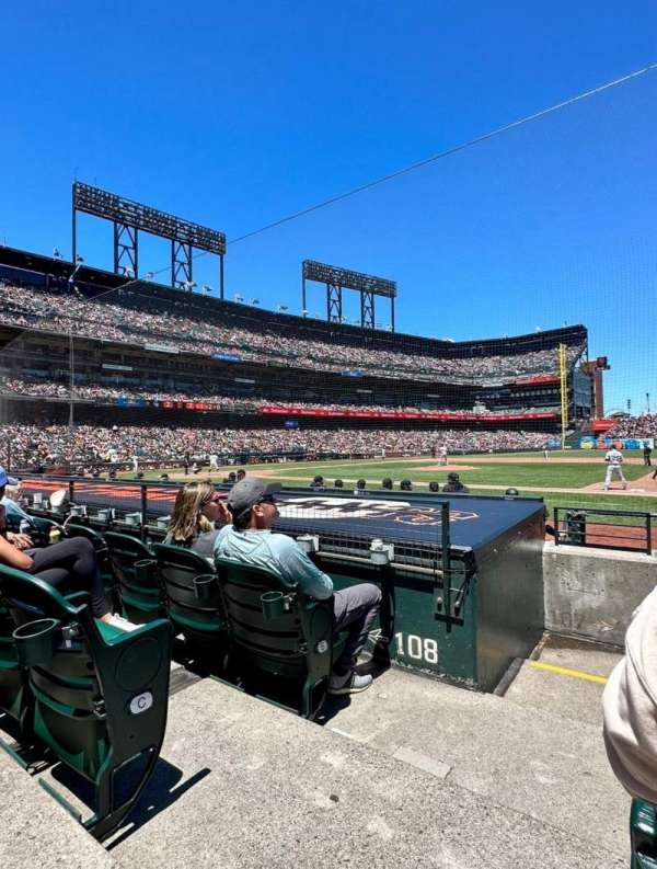 Oracle Park, section: 107, row: D, seat: 8