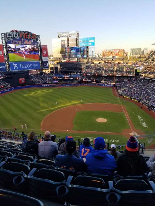 Citi Field, section: 520, row: 8, seat: 6