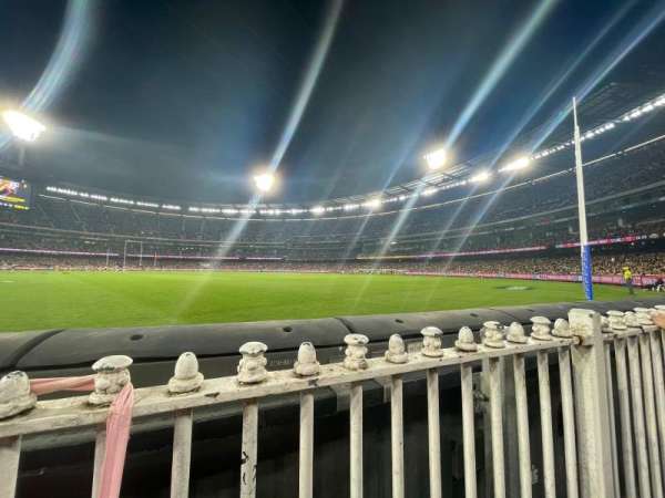 Melbourne Cricket Ground, section: M7, row: A, seat: 13