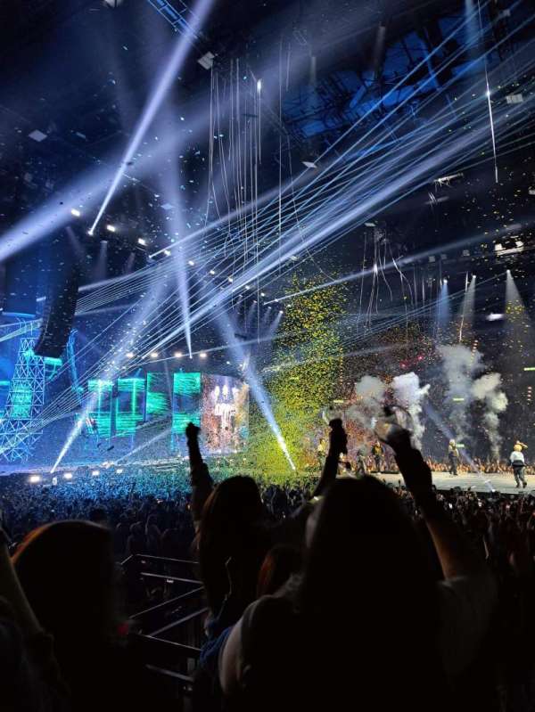 Hallenstadion, section: U1, row: 17, seat: 12