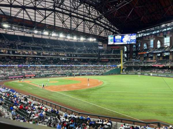 Globe Life Field, section: 125, row: 1, seat: 16