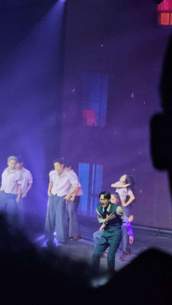 The Theater at Madison Square Garden, section: 206, row: V, seat: 12