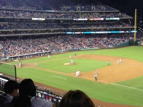 Citizens Bank Park, section: 211, row: 3, seat: 4