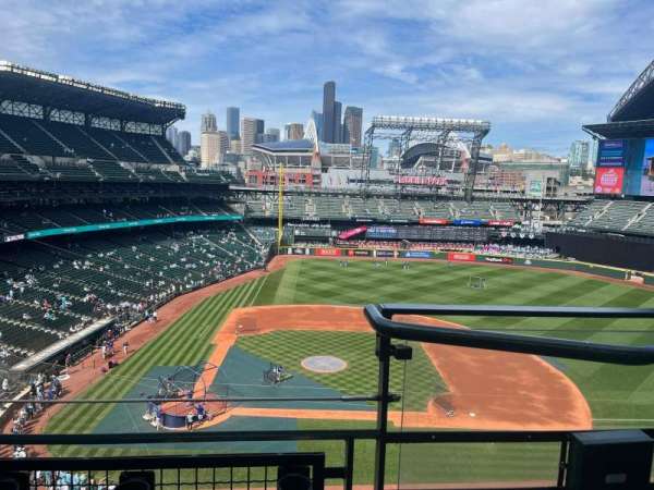 T-Mobile Park, section: 325, row: 2, seat: 1