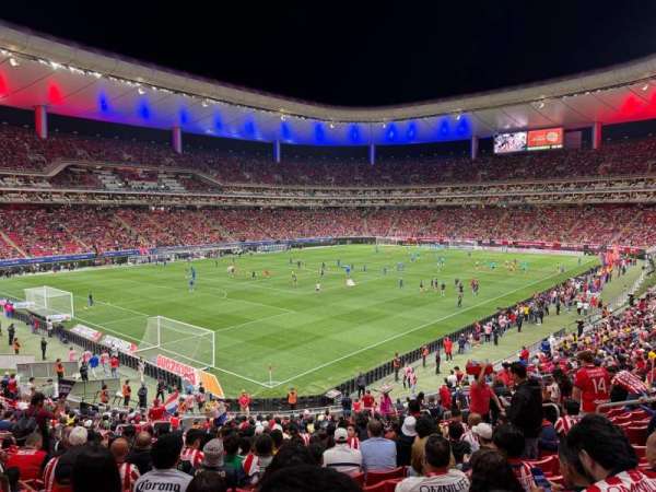 Estadio Akron, section: T1-25, row: Z, seat: 11