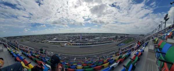 Daytona International Speedway, section: 423, row: 34, seat: 8