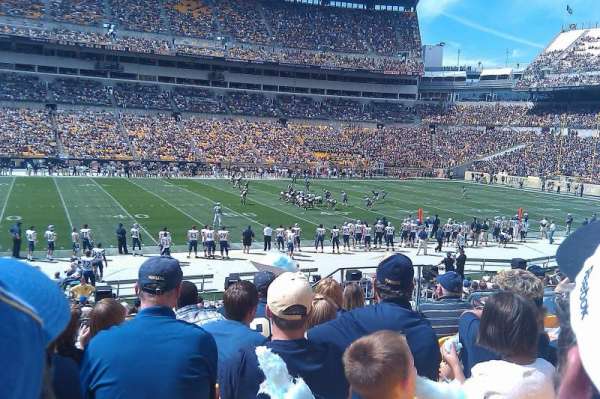 Acrisure Stadium, section: 109, row: S, seat: 7