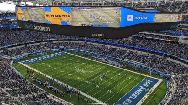 SoFi Stadium, section: 547, row: 4, seat: 4