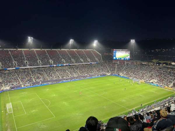 Snapdragon Stadium, section: 332, row: 22, seat: 20