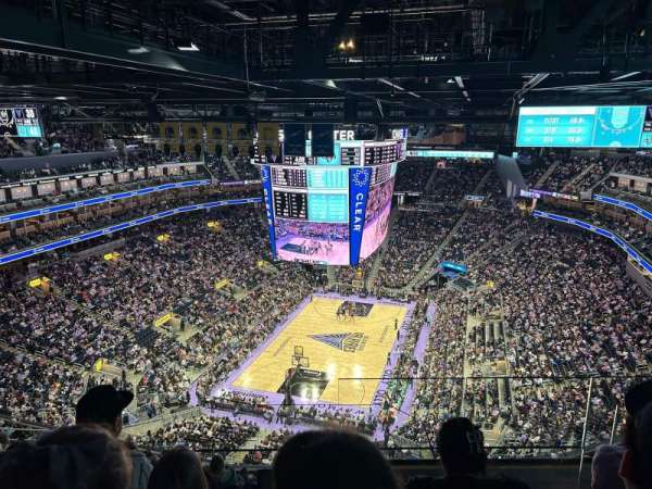 Chase Center, section: 212, row: 16, seat: 3