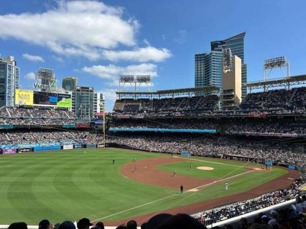 Petco Park, section: 220, row: 9, seat: 3