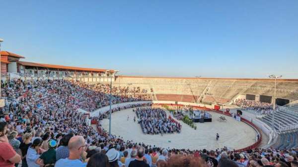 Arenes de Béziers, section: Haut, row: 10, seat: 50