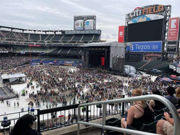 Citi Field, section: 308, row: 4, seat: 24