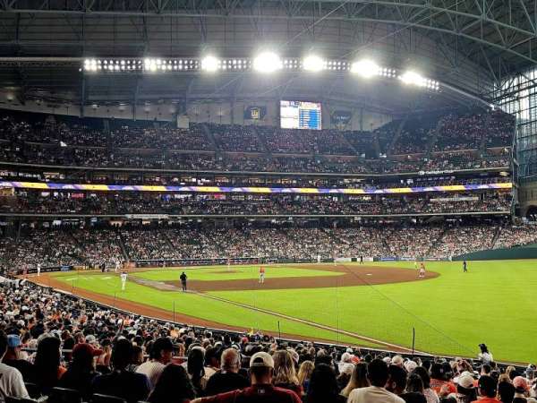 Daikin Park, section: 133, row: 26, seat: 12