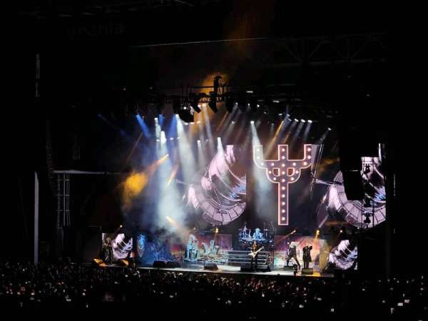 Germania Insurance Amphitheater, section: 202, row: R, seat: 7