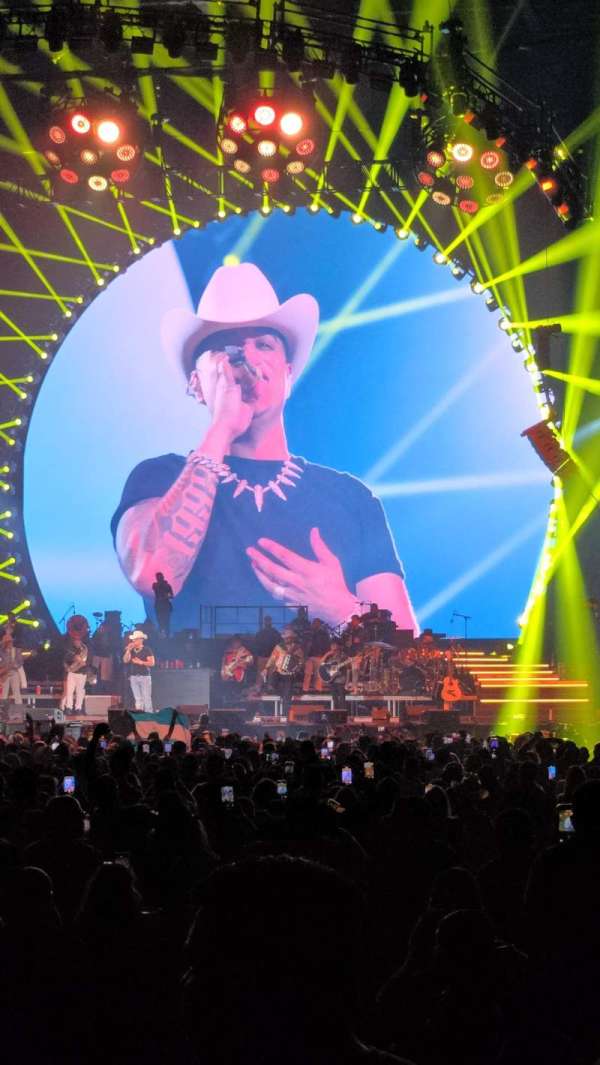 Acrisure Arena, section: 105, row: C, seat: 7