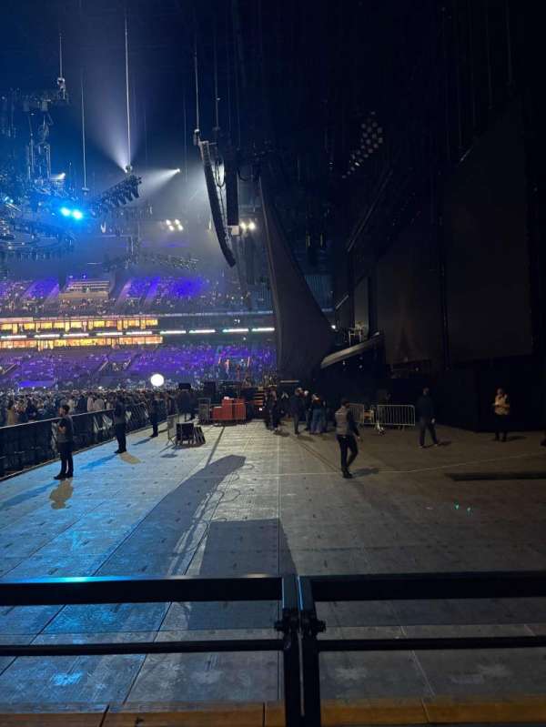Paris La Défense Arena, section: 117, row: 6, seat: 37