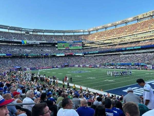 MetLife Stadium, section: 131, row: 20, seat: 20