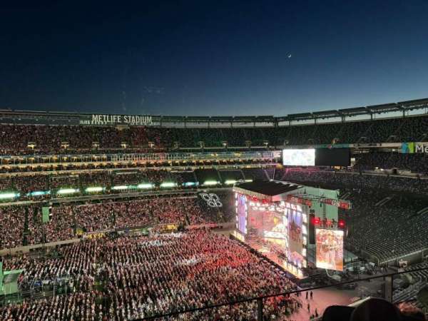 MetLife Stadium, section: 314, row: 3, seat: 23-26