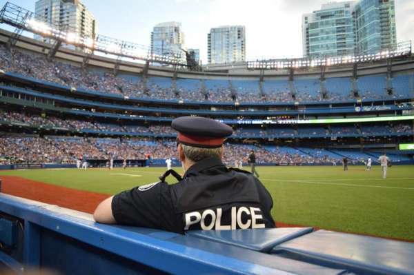 Rogers Centre, section: 115R, row: 1