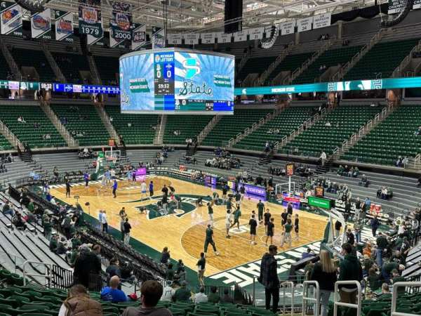Breslin Center, section: 122, row: 24, seat: 3