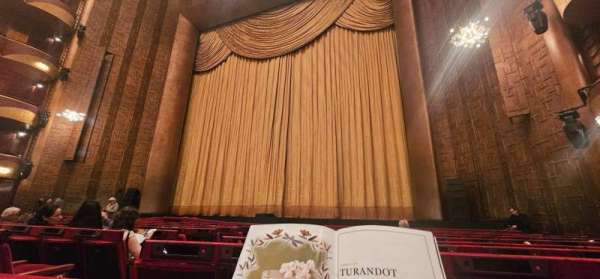 Metropolitan Opera House - Lincoln Center, section: Orchestra R, row: I, seat: 8