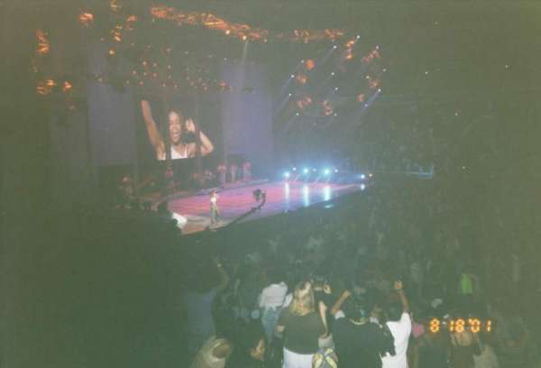 Capital One Arena, section: 100, row: R, seat: 1