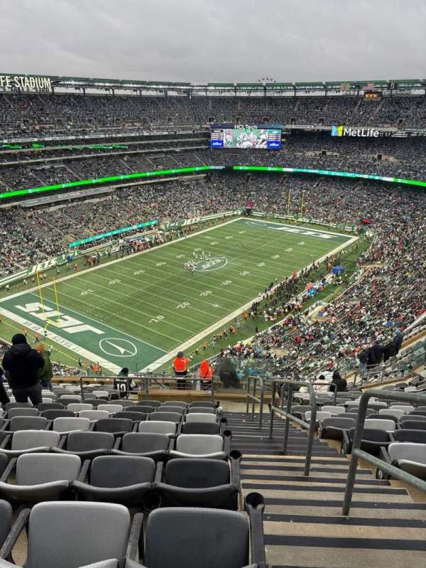 MetLife Stadium, section: 346, row: 20, seat: 1