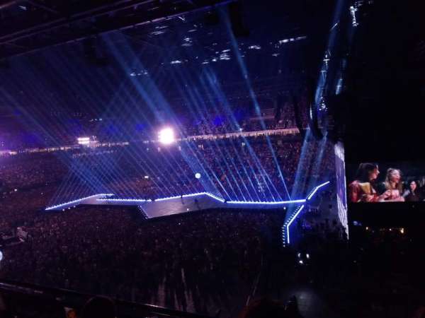 Paris La Défense Arena, section: 420, row: 43, seat: 34