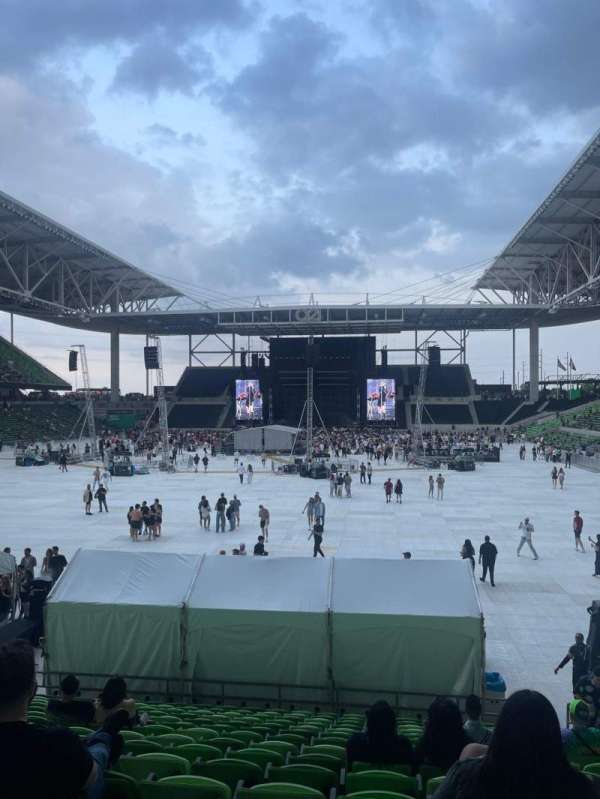 Q2 Stadium, section: 122, row: 15, seat: 6