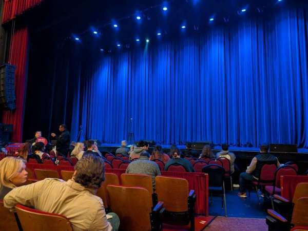 Chicago Theatre, section: MNFL3R, row: EE, seat: 302