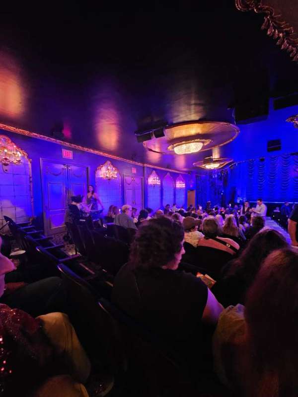 Lunt-Fontanne Theatre, section: Orchestra L, row: Z, seat: 3,5