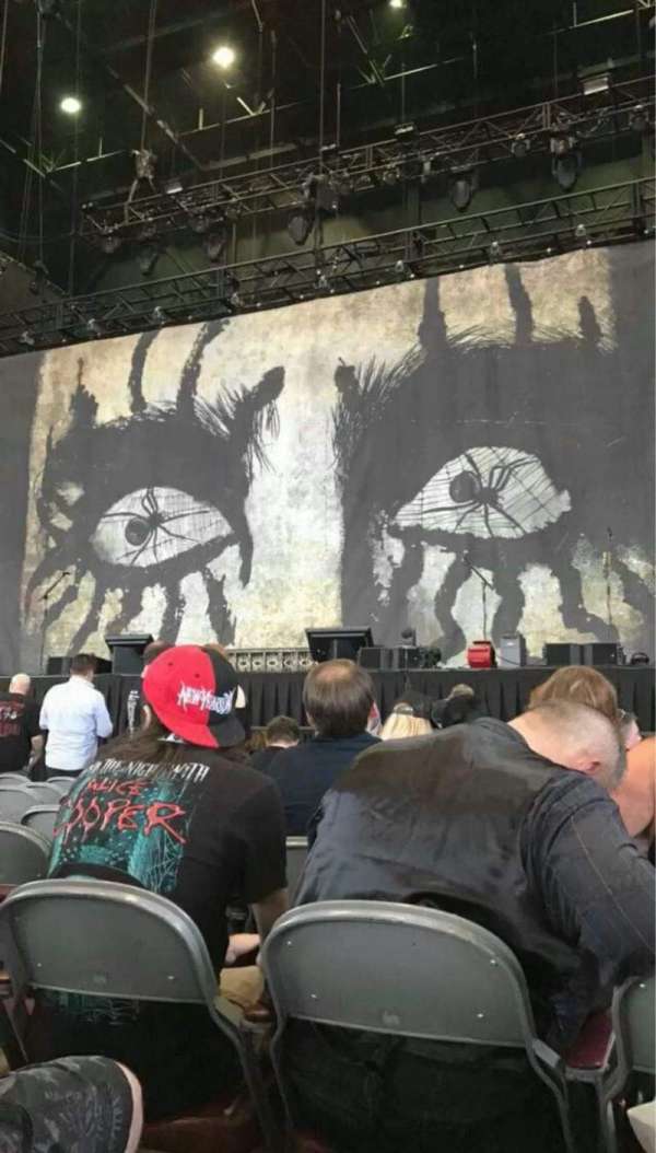 Jiffy Lube Live, section: Orchestra 2, row: H, seat: 5