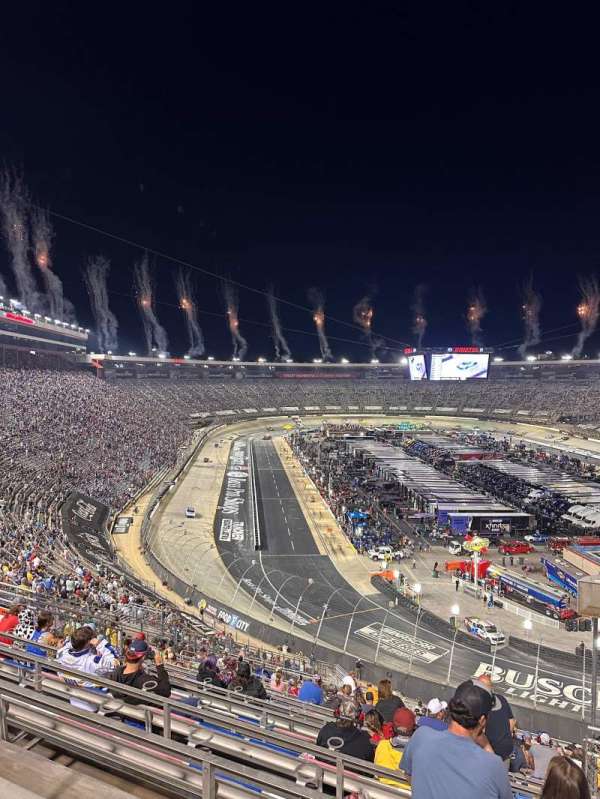 Bristol Motor Speedway, section: Kulwicki S, row: 44, seat: 1
