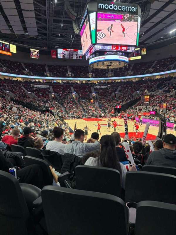 Moda Center, section: 108, row: F, seat: 8
