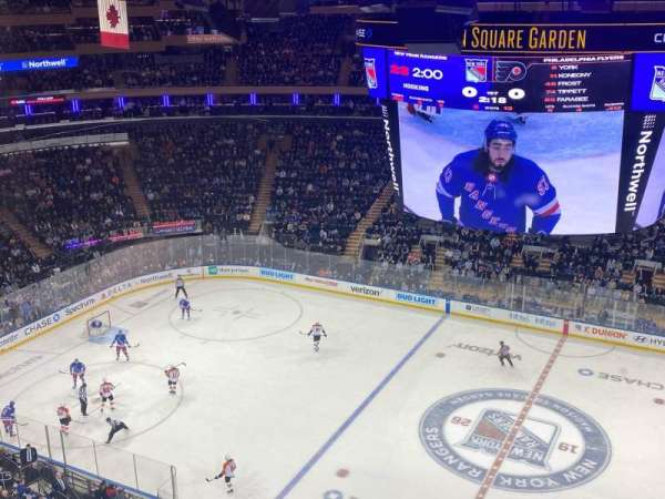 Madison Square Garden, section: 314, row: 1, seat: 1