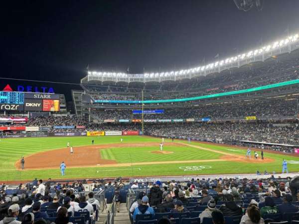 Yankee Stadium, section: 124, row: 14, seat: 17