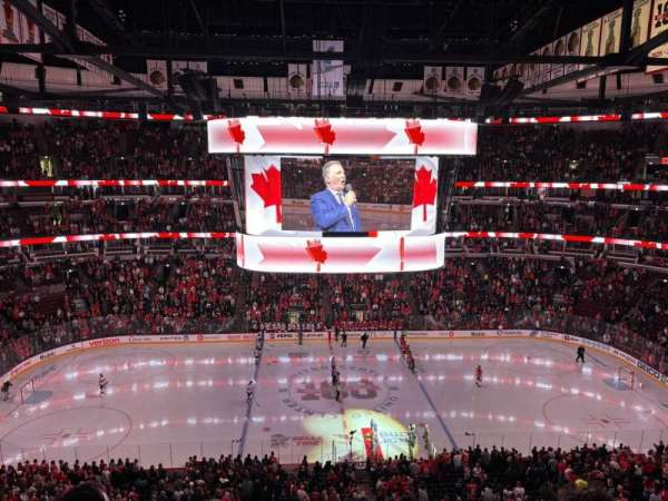 United Center, section: 318, row: D, seat: 4
