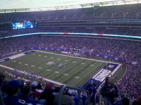 MetLife Stadium, section: 307, row: 18, seat: 31